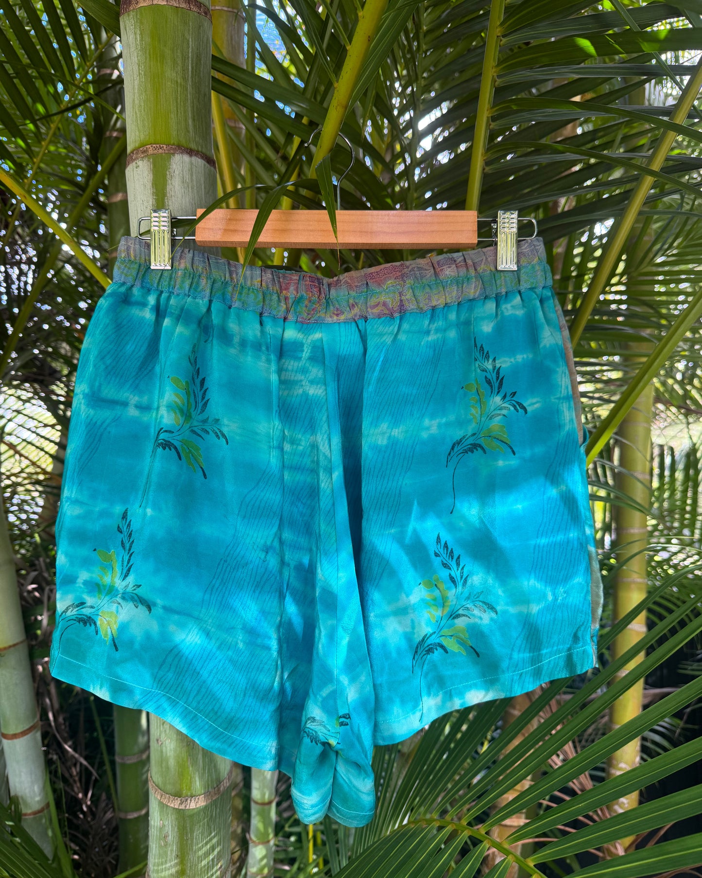 Silk Shorts Col 07 MEDIUM