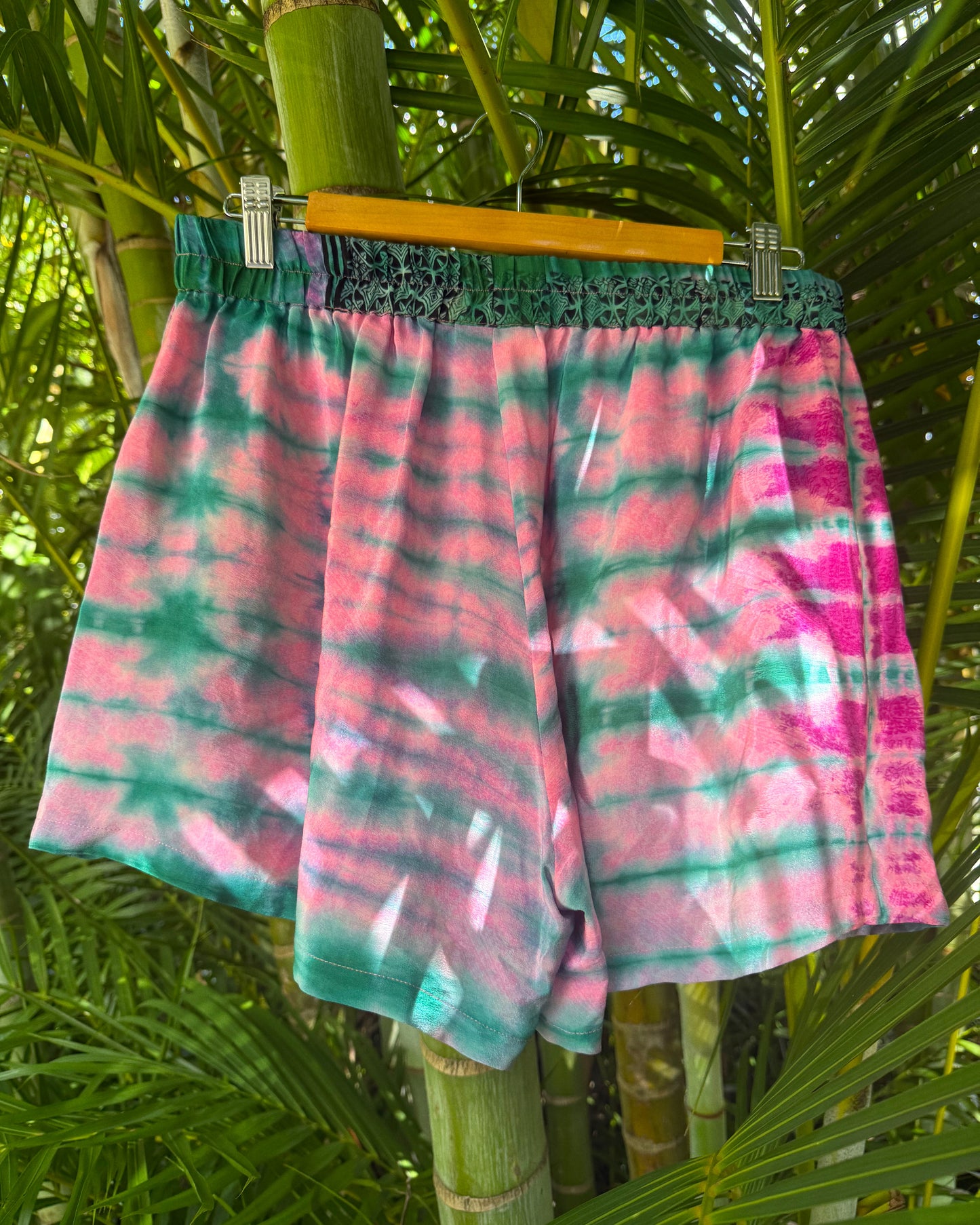 Silk Shorts Col 01 LARGE