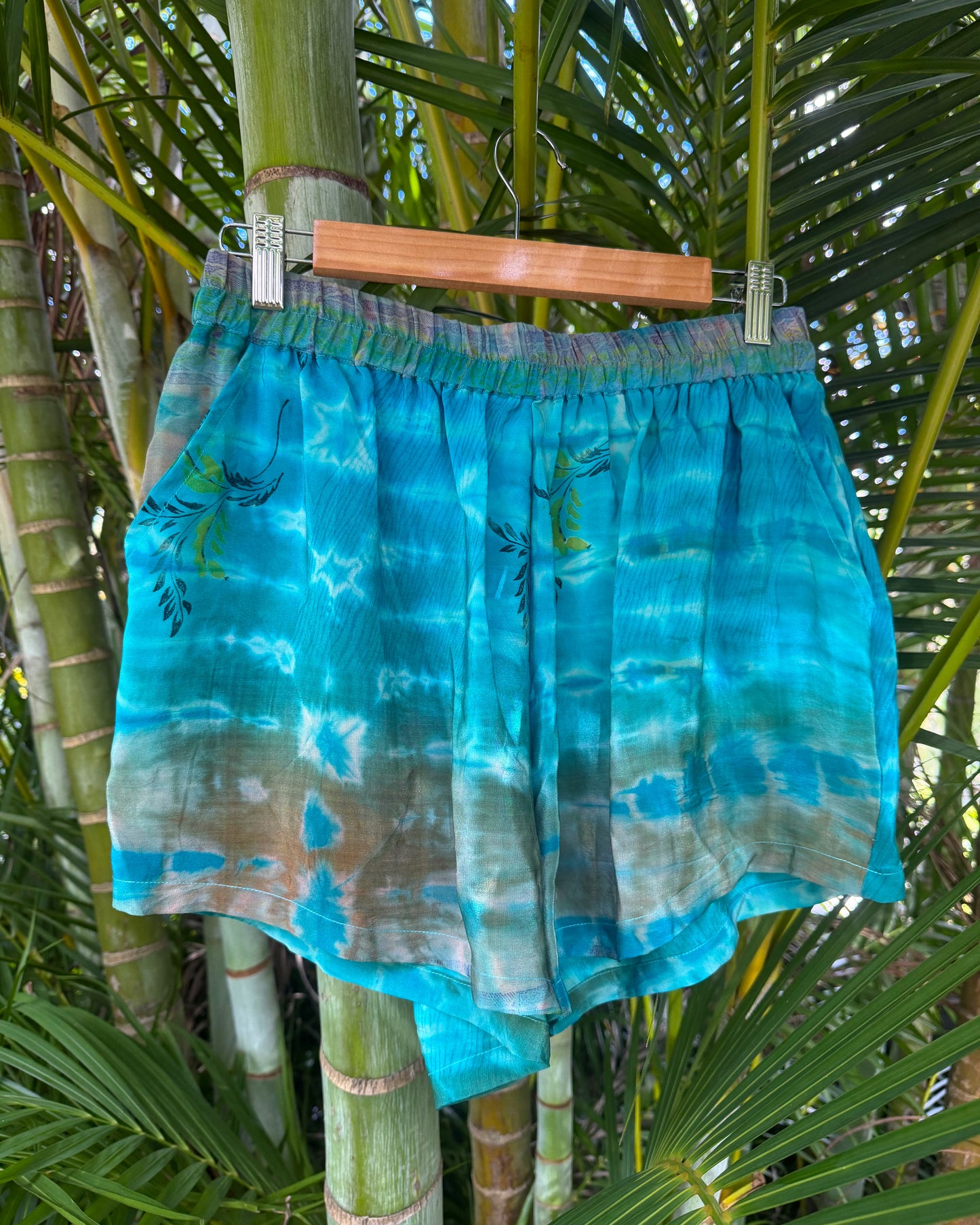Silk Shorts Col 07 MEDIUM
